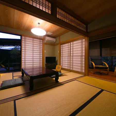 Yufuin Bath Satoyamasafu-2
