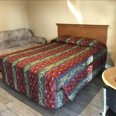 Pala Motel-3