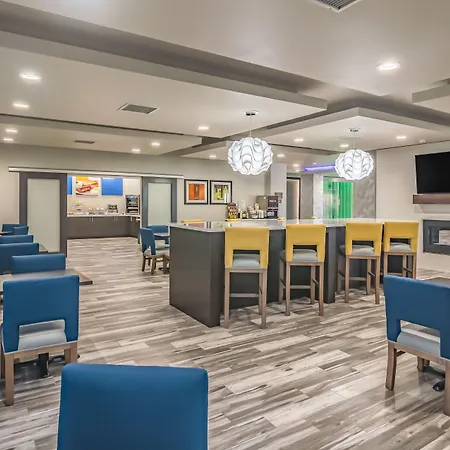 Comfort Inn & Suites Oklahoma City South I-35-2