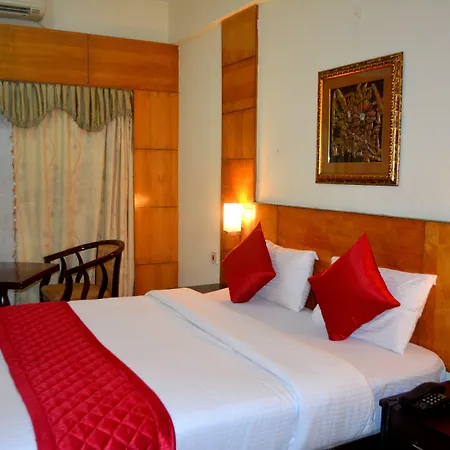 Hotel City Centaur-2