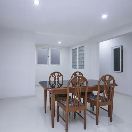UROOMS Tanah Abang-2
