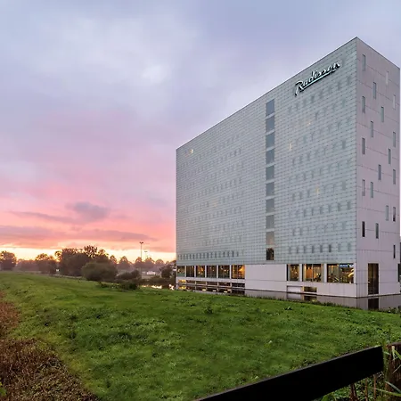 Radisson Hotel&Suites Amsterdam South-2