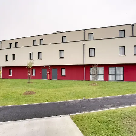 Brit Hotel Confort Loches-2
