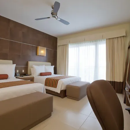 Krystal Urban Cancun & Beach Club-2