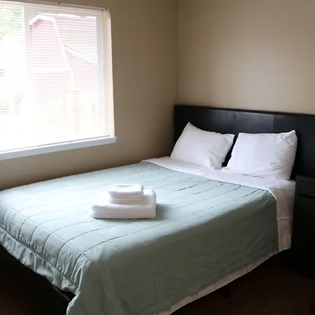 Quiet, Clean And Comfortable Room-3