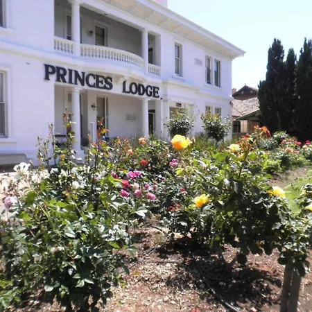 Princes Lodge Motel-2