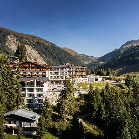 Ursprungs Panorama Hotel Königsleiten-2