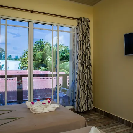Relax Residence Thoddoo Maldives-3