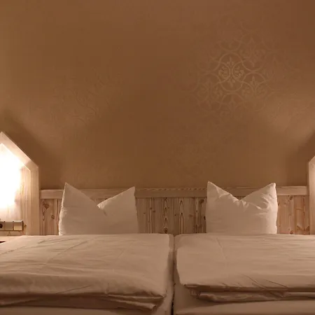 Central-Hotel-3