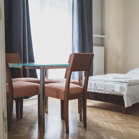 Cybulskiego Guest Rooms-3