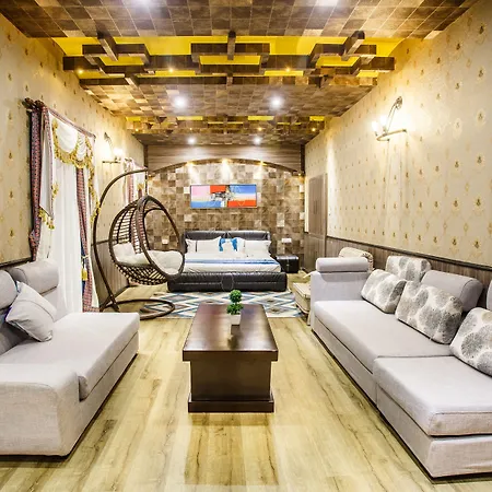 Royal Empire Boutique Hotel-2