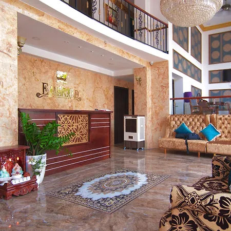 Collection O Emerald Luxury Apartment - Near Secc-3