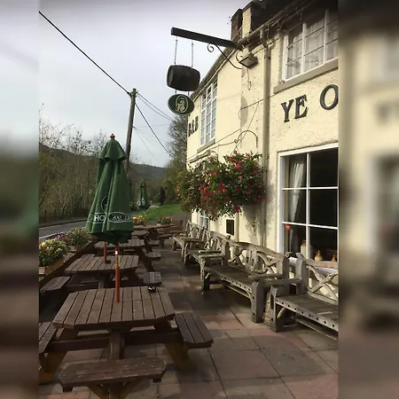 Ye Olde Robin Hood Inn-2