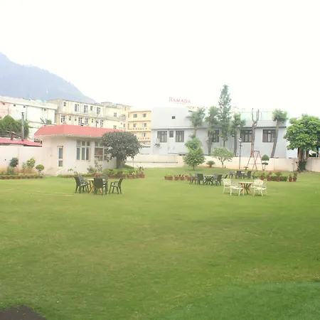 Hotel Ambica Katra-3