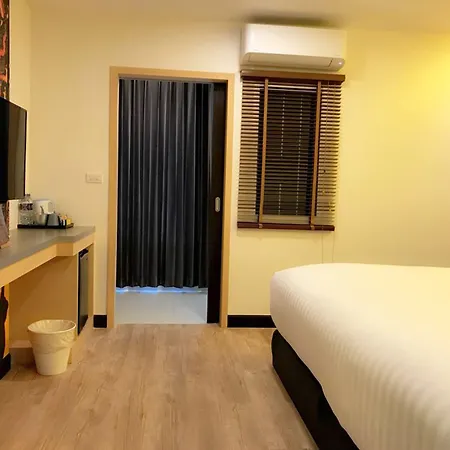 โรงแรมทาราวิส-2