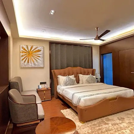 The Long D Hotel Surat Airport Rd-3