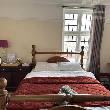 The Eastbrook Pub & Hotel-2