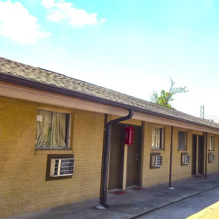 Relax Inn By Oyo Sulphur Hwy 90-3