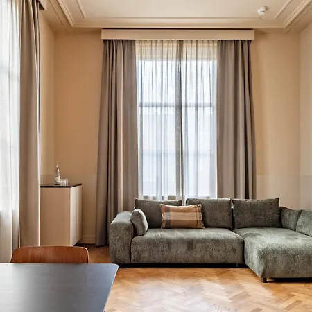 Metzlr House-2