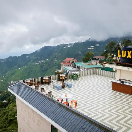 Luxury Inn By Stotrak Hotels-3