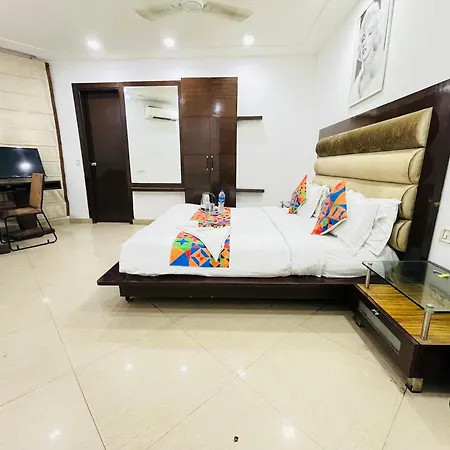 Hotel Everyday - C R Park-2