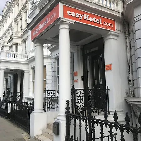 Easyhotel South Kensington-3