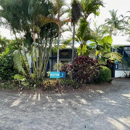 Mission Beach Lodge-2