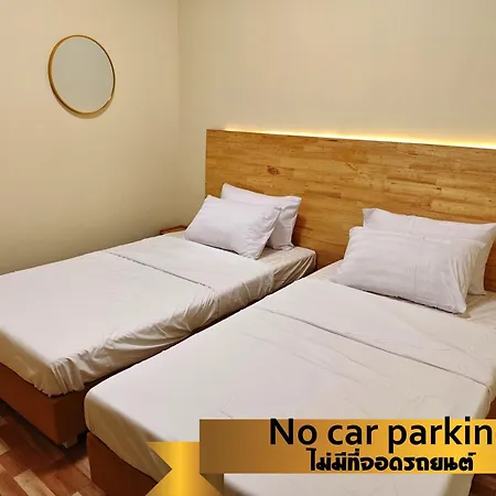 Latitude 13 Room & Breakfast-2