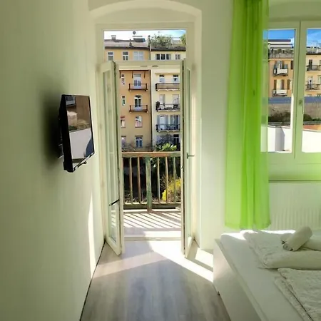 Iceman Rooms-2