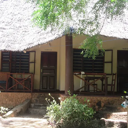 Baraka Aquarium Bungalows-2