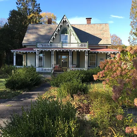 Dreamhouse Country Inn-2