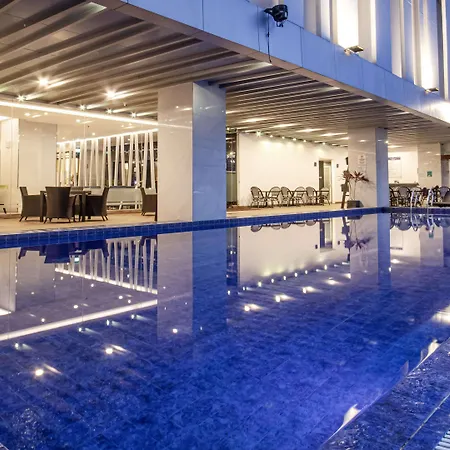 Golden Tulip Essential Makassar-3