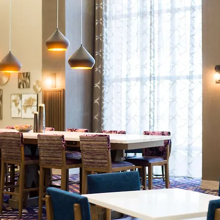 Hampton Inn & Suites Warrington Horsham-2