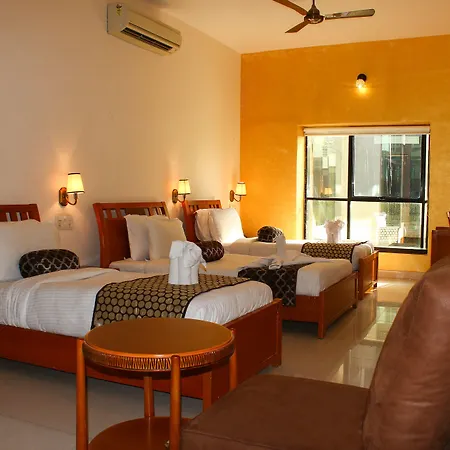 Hotel Krishna Park Resort-2