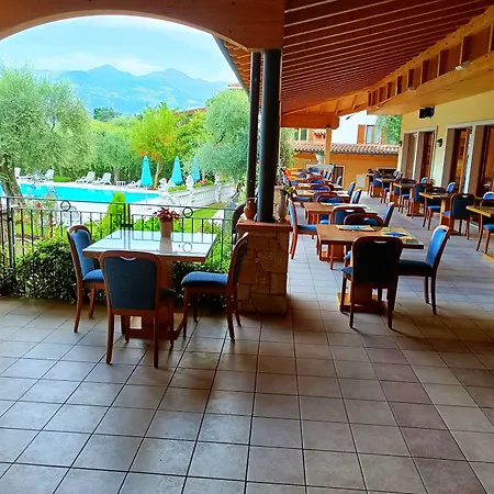 Hotel Villa Isabella-3