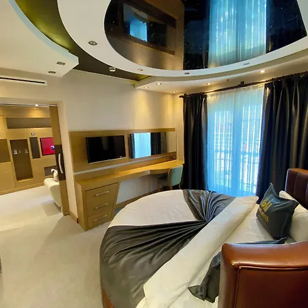 Grand Hotel Van-2