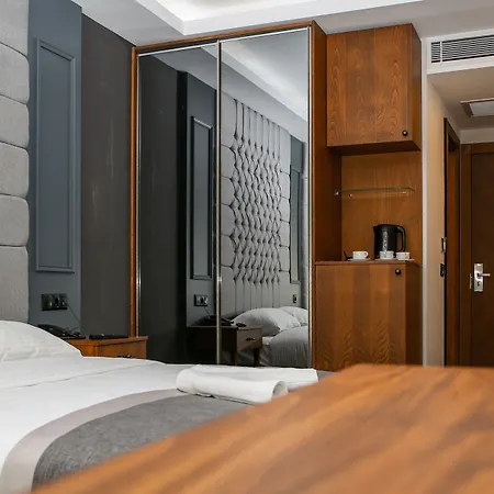 New Gate Hotel-3
