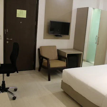 Keys Lite By Lemon Tree Hotels, Mayfield, Gurgaon-3