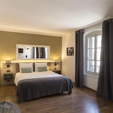 L'Hôtel by Hostellerie du Château-2