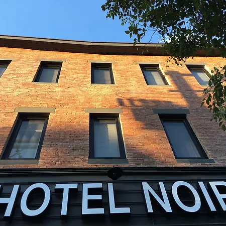 Hotel Noir-2