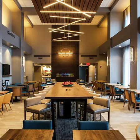 Hampton Inn & Suites/Foxborough/Mansfield-3