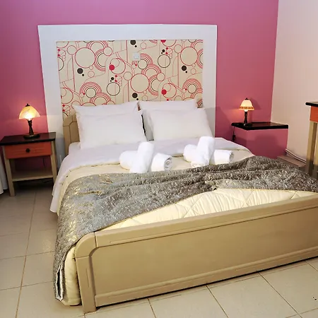 Chrissa Camping Rooms & Bungalows-3