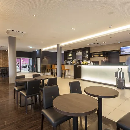 Staycity Aparthotels Heidelberg-3