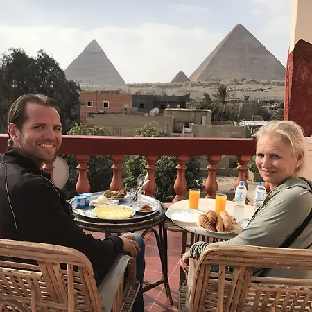 3 Pyramids View Inn-3