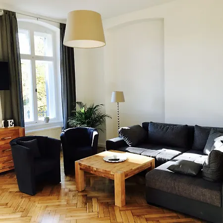 Hotel Dein Gutshof-3