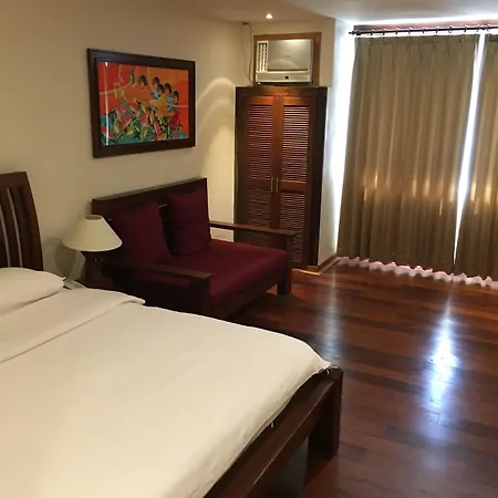 Mango Valley Hotel 1-3
