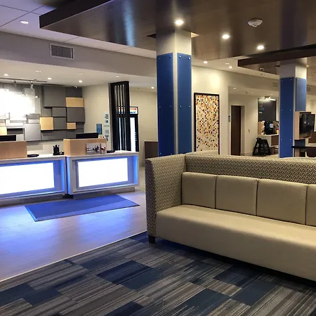 Holiday Inn Express & Suites Racine By Ihg-2
