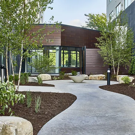 Courtyard By Marriott Minneapolis West-3