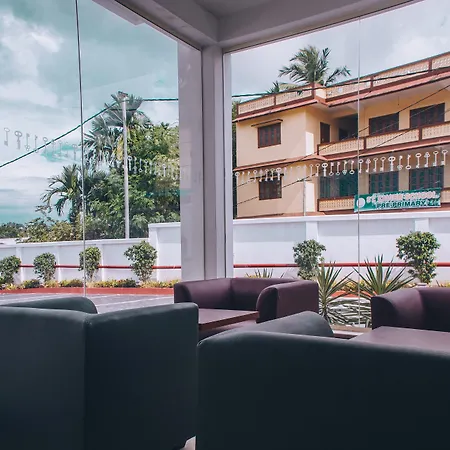 Lemon Tree Hotel, Port Blair Near To Airport-3