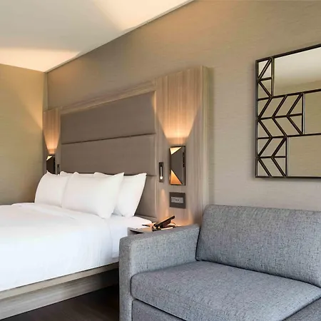 Ac Hotel By Marriott Boston Cleveland Circle-2